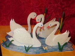 Мастер-класс из пенопласта своими руками: «Лебеди на озере»