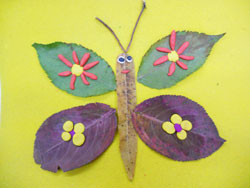 Бабочка из осенних листьев