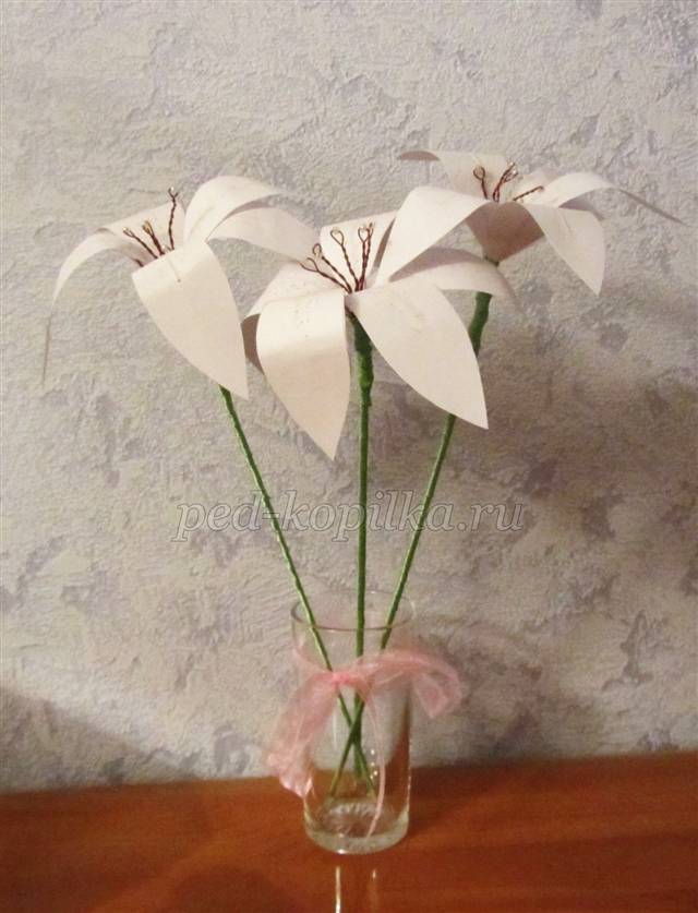 Создание оригами в виде лилии