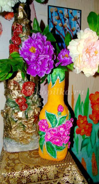 Видео по изготовлению вазы из пластиковых бутылок и бумажных цветов «Дарю цветы»