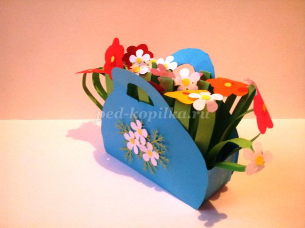 Как сделать цветы из бумаги своими руками. Тюльпаны на 8 марта маме. Весенние поделки