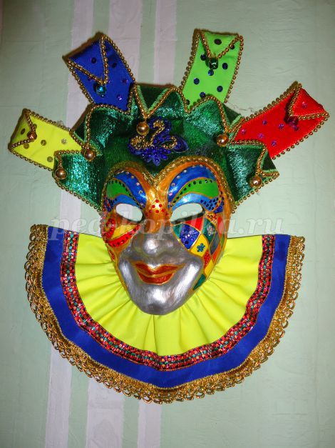 Мастер-класс по изготовлению карнавальной маски