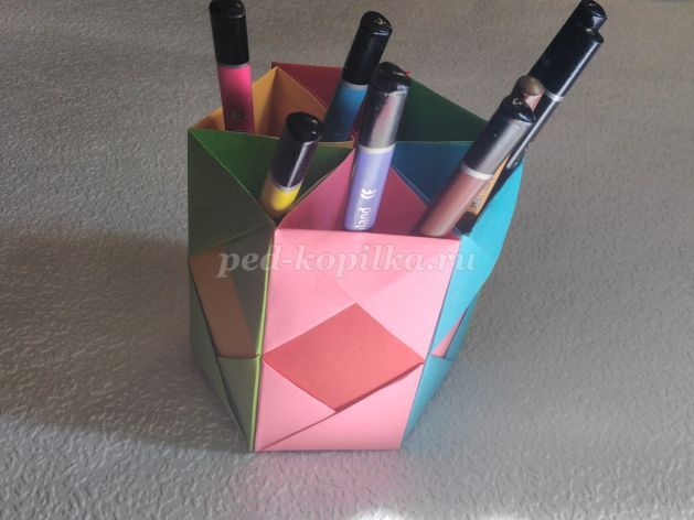 Подставка для ручек и карандашей своими руками из бросовых материалов